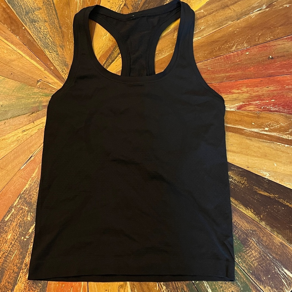 LULULEMON Swiftly Tech Racerback black , size 6